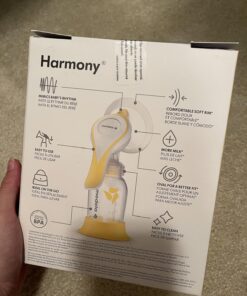 Medela Manual breast pump with Flex Shields Harmony Single Hand for More Comfort and Expressing More Milk 46 71UBHb0vTL
