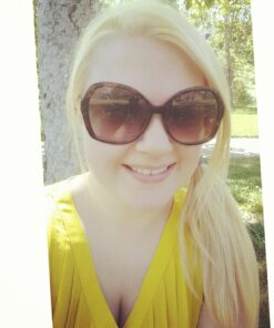 MANIC PANIC Flash Lightning Hair Bleach Kit - 30 Volume Developer + Bleach Powder for Hair Lightening + Lifting up to Five Levels - Vegan And Cruelty Free Orginal 78 71UIlIr1jUL