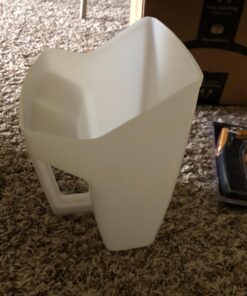 Rubbermaid Commercial Products Food Service Utility Scoop, 64-Ounce, White, for Ice/Bar and Ingredient Use in Restaurant/Kitchen 46 71UU6ZbqVjL