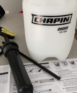 Chapin 20000 Made in USA 1 -Gallon Lawn and Garden Pump Pressured Sprayer, for Spraying Plants, Garden Watering, Weeds and Pests, Polypropylene, Translucent White 1 Gallon Sprayer 26 71UUft3gYLL