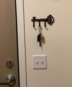 Comfify Decorative Wall Mounted Skeleton Key Holder | Vintage Key with 3 Hooks | Wall Mounted | Rustic Cast Iron | 7.9 x 4.1 |- with Screws and Anchors Rust brown 29 71UZstAG3bL