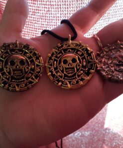 MASTER USA - COIN - Coin Necklace, Antique Gold Alloy Metal Medallion, Includes Black Nylon Neck Cord, Perfect for Cosplay, Pirates, Caribbean, Aztec, Skull, Fantasy - COIN, Small 23 71UbqzhvUJL