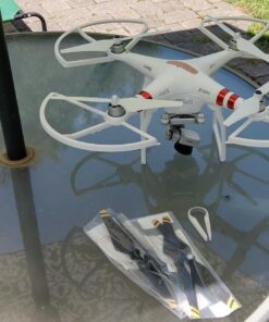 DJI Phantom 2 & 3 Series Carbon Fiber Reinforced Self-Tightening Propellers Props, 24 x 12.7cm, 2 Pack, Black with Yellow Stripes 13 71Ug95n2PfL