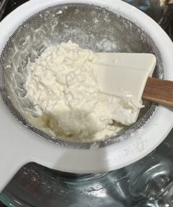 Cultures for Health Kefir Starter Culture | 4 Packets Freeze Dried Starter Powder | Make Kefir with Milk, Water, or Juice | Re-Culture Kefir Probiotic Drinks 2-7x Each | Cultures in Less Than a Day Coconut 0.20 Ounce (Pack of 1) 33 71UyMEEP6cL