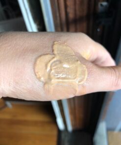 EltaMD UV Daily Tinted Sunscreen with Zinc Oxide, SPF 40 Face Sunscreen Moisturizer, Helps Hydrate Skin and Decrease Wrinkles, Lightweight Face Sunscreen, Absorbs Into Skin Quickly, 1.7 oz Pump 47 71V04wyVdxL