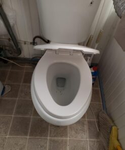 WSSROGY Elongated Toilet Seat with Lid, Quiet Close, Fits Standard Elongated or Oblong Toilets, Slow Close Seat and Cover, Oval, White 32 71VOWqTqAqL