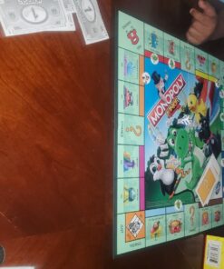 Hasbro Gaming Monopoly Junior Board Game for Kids Ages 5 and Up, 2-4 Players, Family Games 45 71VezGTLlTL