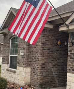 Made in USA Flags Co. - 13-Star Betsy Ross Flag Made in USA- All Weather American Flag with Fade-Resistant SolarMax Nylon, Embroidered Stars & Sewn Stripes - Premium Quality, Durable 3x5 ft Flag 27 71VibEck7wL