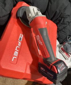 Milwaukee 2680-20 M18 18V Lithium Ion 4 1/2 Inch Cordless Grinder with Burst Resistant Guard and Paddle Switch Design 27 71VzEEV6xwL