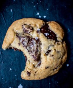 The Cookie Book: Decadent Bites for Every Occasion Paperback 50 71W3qeb8ML