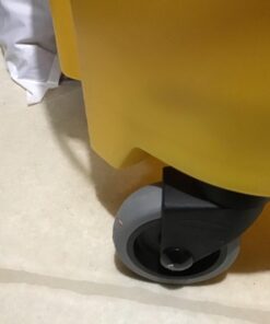 Rubbermaid Commercial Products WaveBrake 35 Qt. Side-Press Mop Bucket and Wringer Combo on Wheels, Yellow, for Professional/Industrial/Business Heavy-Duty Floor Cleaning/Mopping 57 71WESV4QEL