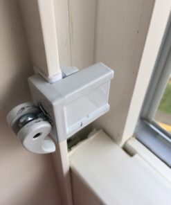 Prime-Line U 9809 Sliding Window Lock for Vinyl Windows – Easy Installation to Keep Windows Securely Closed – Diecast Construction, White (2 Pack) 1/2 in. 46 71WEX0mHuyL