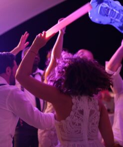 Fun Central 12 Pack - LED Supreme Foam Stick Baton Bulk - Light Up Batons for Wedding, Concert and Party - Multicolor 31 71WPYH0CNL