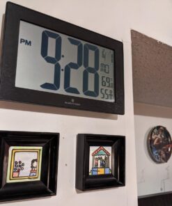 MARATHON Atomic Wall Clock with Stand, Black Frame/Black Stainless Steel Finish - Large, 9-Inch Display - AM/PM or 24-Hour Time Format, 8 Time Zones & Indoor Temperature - Two AA Batteries Included Black Brushed Steel + Square Edges 25 71WUOJcajTL