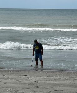 NATIONAL GEOGRAPHIC PRO Series Metal Detector - Ultimate Treasure Hunter with Pinpointer, Large Waterproof 10" Coil - Lightweight and Collapsible for Easy Travel (Amazon Exclusive) 39 71WUitlJAVL