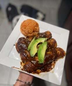 Victoria Cast Iron Tortilla Press, Tortilla and Roti Maker, Made in Colombia, 8 Inches 8" 53 71Wb8oSiWtL