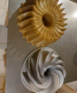 Nordic Ware Brilliance Bundt Pan Gold 51 71WoyE3W1DL