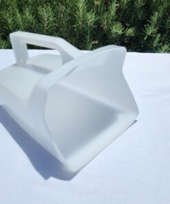 Rubbermaid Commercial Products Food Service Utility Scoop, 64-Ounce, White, for Ice/Bar and Ingredient Use in Restaurant/Kitchen 38 71WpWHJBrSL