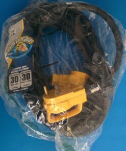 Camco PowerGrip 30-Amp Camper/male RV Extension Cord | Features a Durable Heat-Resistant PVC Construction with 10-Gauge Wires and a Flexible Design | Rated for 125 Volts/3750 Watts | 25-Feet (55191) 26 71X016jKRML