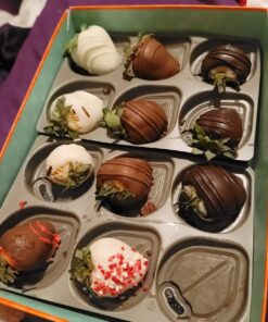 A Gift Inside The Original Love Berries Dipped Strawberries - 6 Berries 6 Love Berries Original 32 71XftQQcML