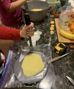 Victoria Cast Iron Tortilla Press, Tortilla and Roti Maker, Made in Colombia, 8 Inches 8" 43 71XvfGG9cPL