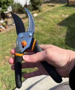Fiskars Bypass Pruning Shears 5/8” Garden Clippers - Plant Cutting Scissors with Sharp Precision-Ground Steel Blade Bypass Pruner 26 71Y0jxrH05L