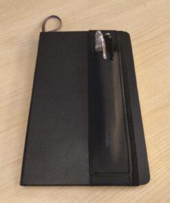 QUIVER Pen Holder for Notebook, Double Pen Holder, Full Grain Leather, Elastic, Reusable, Non-Adhesive, Fits A5 Notebooks, Journals, Planners, and Tablet Cases 8-8.5 Inches (20.3-21.5 cm) Tall 16 71Y4pmX5slL