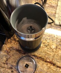 Nespresso Vertuo Coffee and Espresso Machine by De'Longhi with Milk Frother, 236.59 Milliliters, Piano Black Machine + Frother 39 71Y5AgqoML