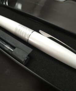 PILOT MR Animal Collection Fountain Pen in Gift Box, Matte White Barrel with White Tiger Accent, Fine Point Stainless Steel Nib, Refillable Black Ink (91141) 1 Count (Pack of 1) 25 71YC8NJwkYL