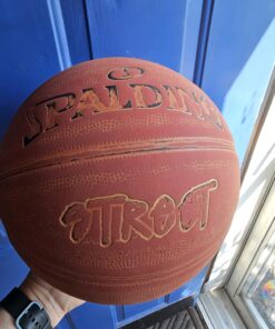 Spalding Outdoor Basketballs, Performance Rubber Cover Stands up to Asphalt or Concrete - 29.5", 28.5", 27.5" Orange Official Size 7, 29.5" Street Basketball 24 71YS6ZO9oKL