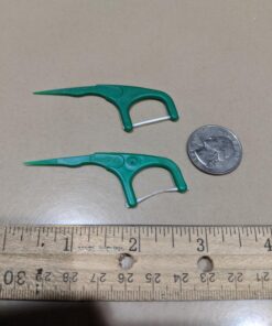 DenTek Fresh Clean Floss Picks, For Extra Tight Teeth, 75 Count 75 Count (Pack of 1) 36 71YSj0pVlWL