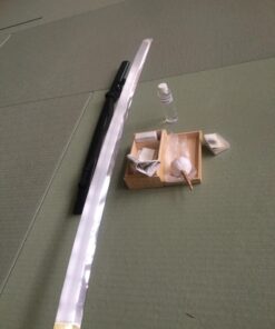 The Institute of Asian Arts Japanese Sword Choji Oil 4 oz. 9 71YaC0TY6fL