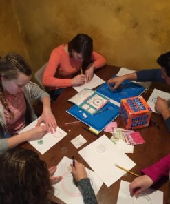 Spirograph — Deluxe Set — Spiral Art Drawing Kit — The Classic Way to Make Countless Amazing Designs — For Kids Ages 8+ 31 71YdcKT9EqL