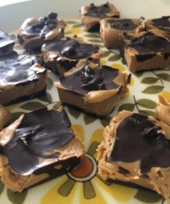 Wilton Bite-Size Brownie Squares Silicone Mold, 24-Cavity MINI Brown 39 71YeeIpBkCL