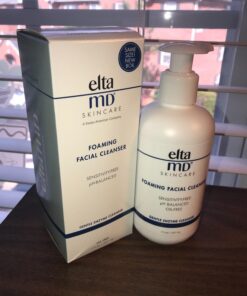 EltaMD Foaming Facial Cleanser, Foaming Face Wash for Oily Skin, Gently Cleanses and Helps Remove Oil and Dead Skin Cells, Daily Face Wash for Morning and Night Use, For All Skin Types, 2.7 oz Pump 7 Fl Oz (Pack of 1) 40 71YkbznisbL