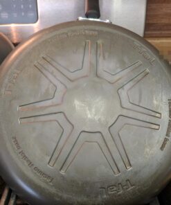 T-fal Ultimate Hard Anodized Nonstick Cookware Set 17 Piece Oven Safe 400F, Lid Safe 350F Pots and Pans, Dishwasher Safe Black 17-Piece 41 71Yyo4T DGL