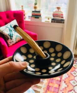 Luna Sundara Authentic Peru Pottery Palo Santo Stick Holder and Incense Holder Includes 5 Palo Santo Sticks Handmade Ceramic Smudge Bowl Sage Holder Palo Santo Holder (Black and White) Black and White 47 71ZAJ4REZgL