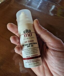 EltaMD UV Clear Face Sunscreen, SPF 46 Oil Free Sunscreen with Zinc Oxide, Protects and Calms Sensitive Skin and Acne-Prone Skin, Lightweight, Silky, Dermatologist Recommended, 1.7 oz Pump 36 71ZKw1dTSvL