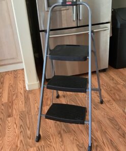 Rubbermaid RM-3W 3-Step Steel Step Ladder with Hand Grip, 200 lb Capacity, Silver 3-Step Stool 41 71ZgnuHgi8L