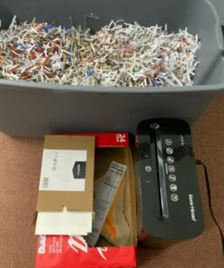 Amazon Basics Micro Cut Paper Shredder Sharpening & Lubricant Sheets, Pack of 12, White 26 71Zgow7DOpL 2