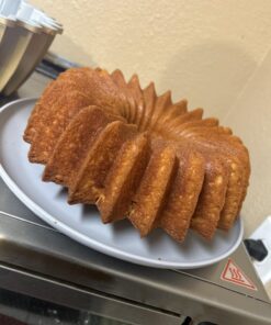 Nordic Ware Brilliance Bundt Pan Gold 39 71ZlfPm7FsL