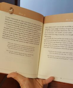 Jesus Calling, Large Text Brown Leathersoft, with full Scriptures: Enjoying Peace in His Presence (a 365-day Devotional) Imitation Leather 35 71ZoMvcj7AL