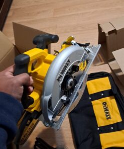 DEWALT Circular Saw, 15 Amp, 57 Degree Bevel, Electric Brake, Corded (DWE575SB) Circular Saw Only 42 71ZuFVcNAFL