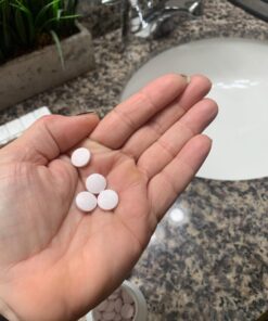 Natrol Melatonin 1mg, Strawberry-Flavored Dietary Supplement for Restful Sleep, 90 Fast-Dissolve Tablets, 90 Day Supply 30 71ZxHLncVhL