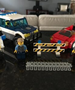LEGO City Police High Speed Chase (60007) 21 71a7H1UVfKL