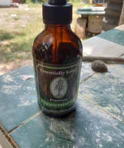 Essentially KateS Peppermint Essential Oil 4 Fl. Oz - Mentha Piperita - 100% Pure Natural and Therapeutic Grade - Diffuser, Skin, Hair, Aromatherapy, Garden and Kitchen Spray 30 71a7cQ4E3AL