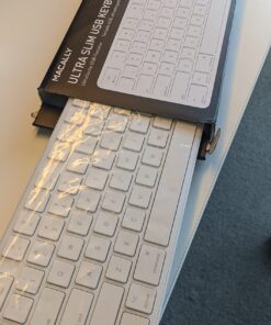 Macally Slim USB Wired Keyboard for Mac and Windows PC - Full Size 104 Key Layout & 16 Shortcut Keys - Scissor Keycaps for Smooth Typing - Mac Wired Keyboard with Numeric Keypad White 29 71aDWEra5lL