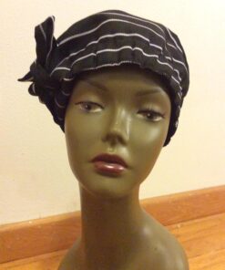 KNG Tie Back Chef Hat – Adjustable Chef Cap for Men or Women One Size Black With White 19 71aL1FzghVL