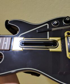 Guitar Hero Live - PlayStation 4 Guitar Bundle 30 71aWwPc1WWL