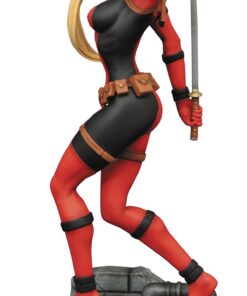 Diamond Select Toys Marvel Gallery Lady Deadpool PVC Figure Multi-colored, 9 inches